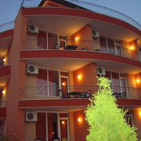Family Hotel Deja Vu Rawda Exterior foto